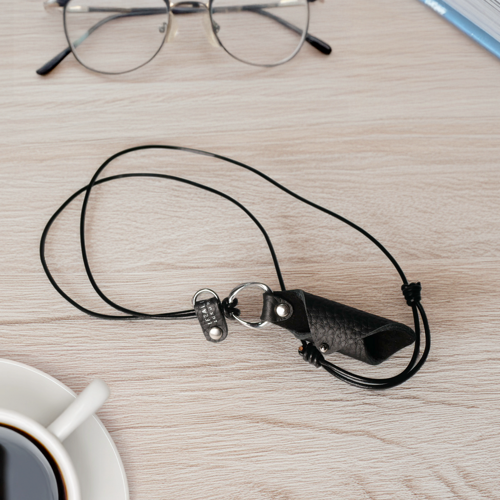 BR512/ Leather necklace(Glasses/Pen holder) – LEZALI Official BR512/ Leather necklace(Glasses/Pen holder) – LEZALI Official