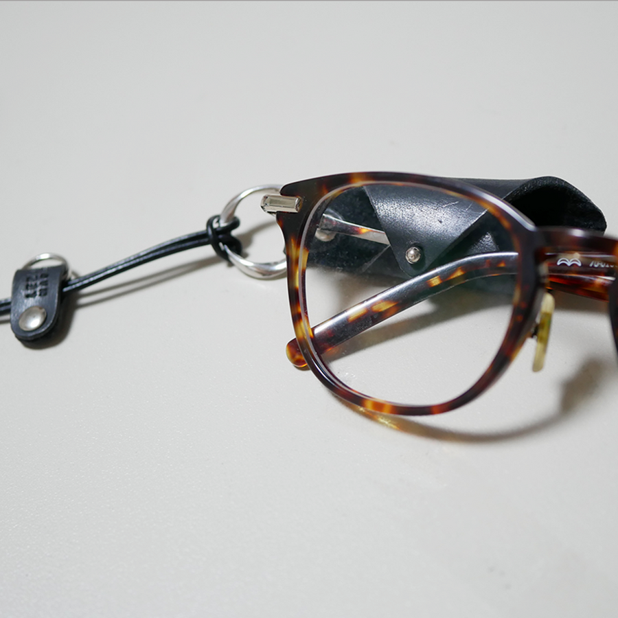 MS512/ Leather necklace(Glasses/Pen holder)