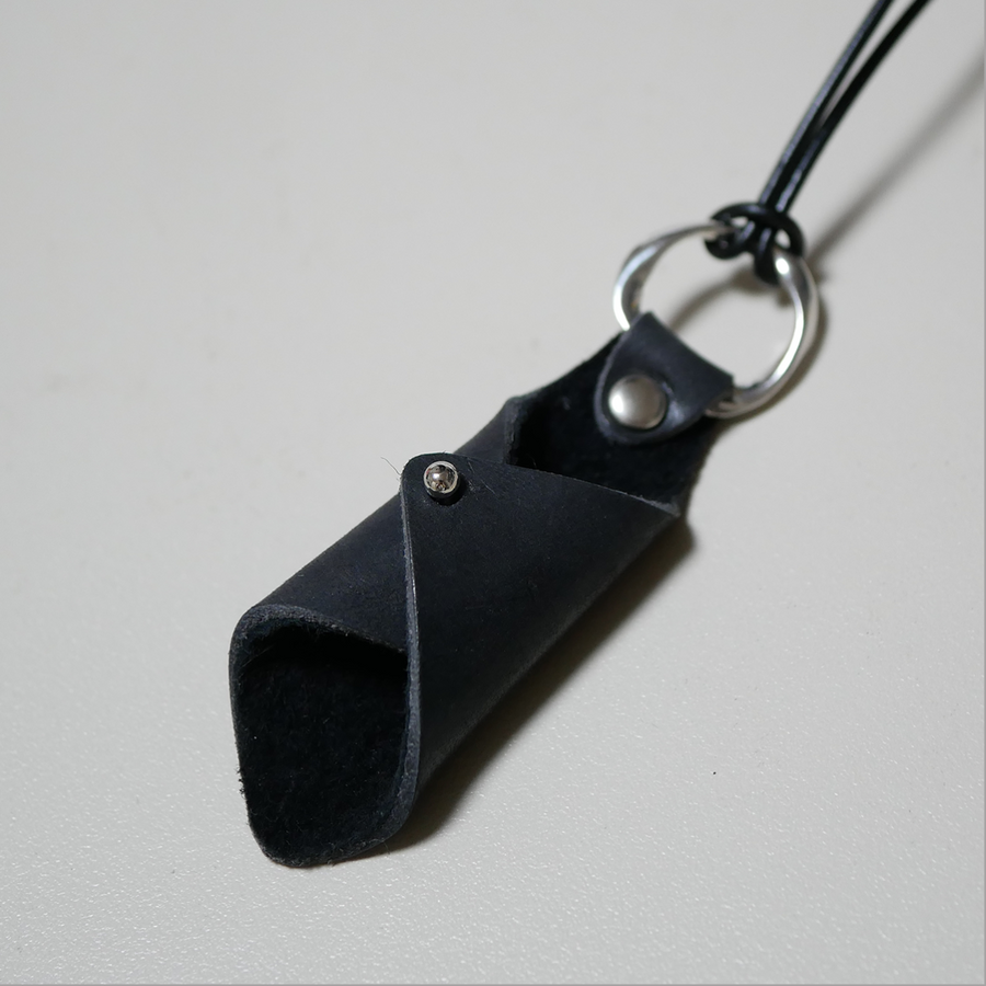 MS512/ Leather necklace(Glasses/Pen holder)