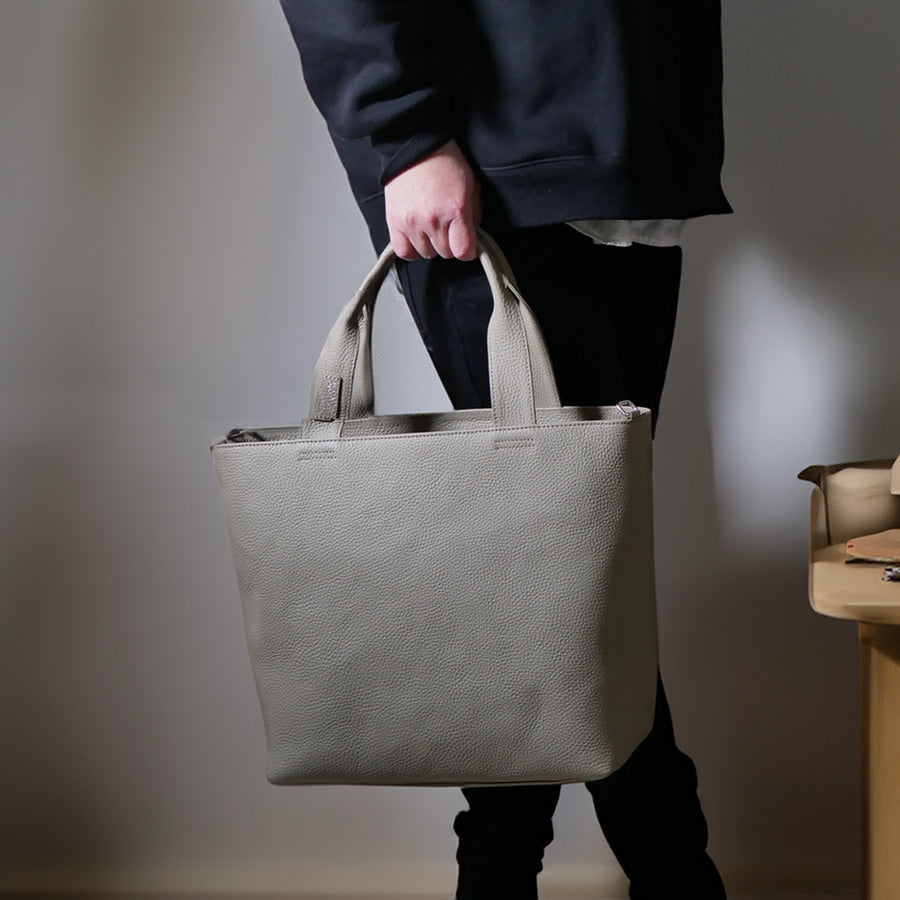 BR706/Emboss Topcover A4Tote